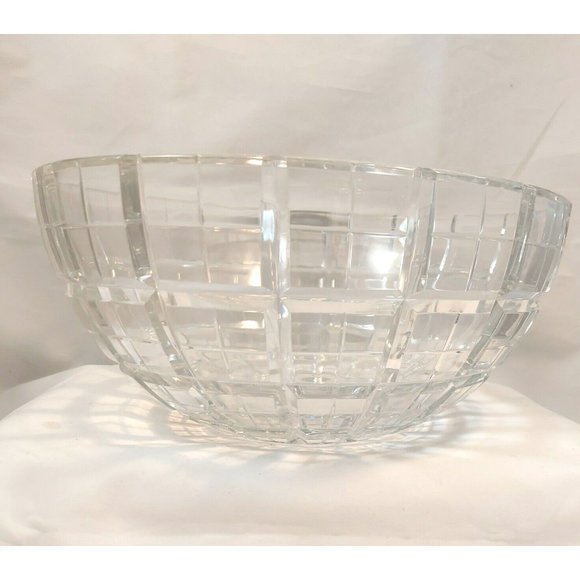 WEDGEWOOD Elegant Solid Cut Crystal 10" Round TARTAN CENTERPIECE BOWL Plaid Desi - Picture 2 of 7